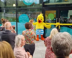 Puddle and the Mayor of Northwich visit Barons Quay..