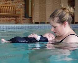 Benefits of Baby Swimming