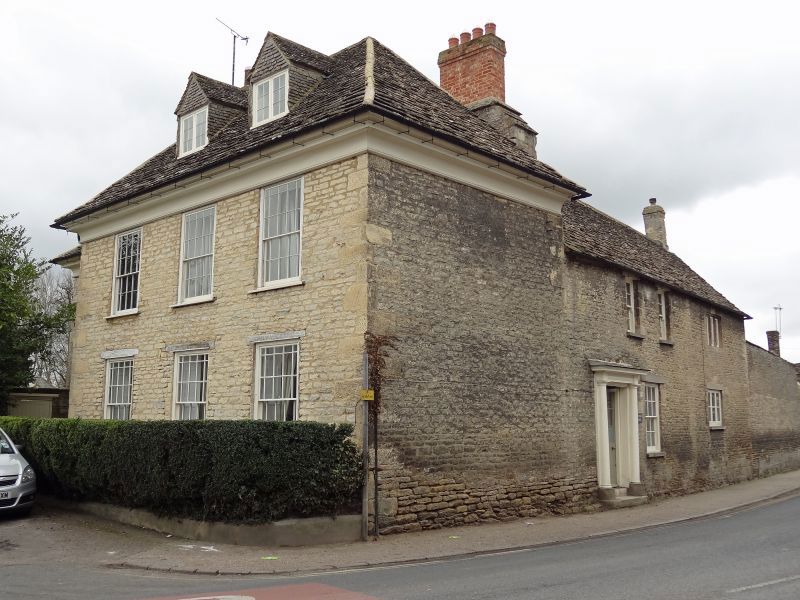 Riverside House Lechlade