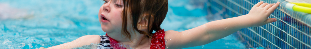 Pre-School Swimming Lessons (Child Pushing from the Side)