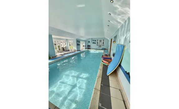 10790EE4 30C7 48EB A695 C6936E004A1C