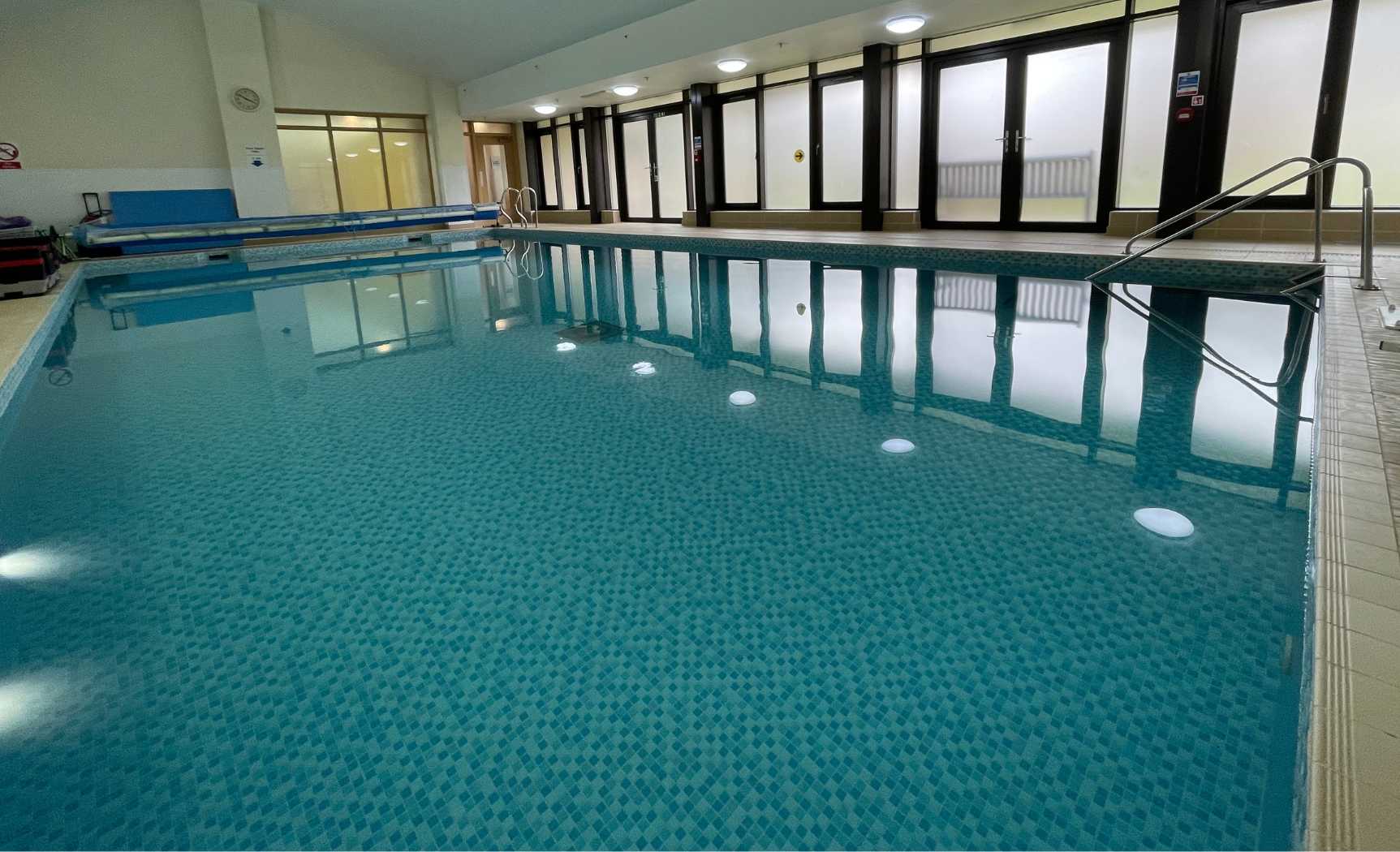 Fire Fighters Leisure 1725 X 1050