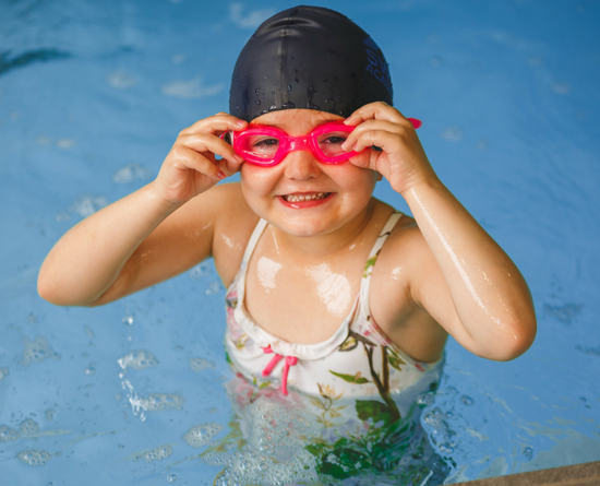 children's swimming lessons South west london.png