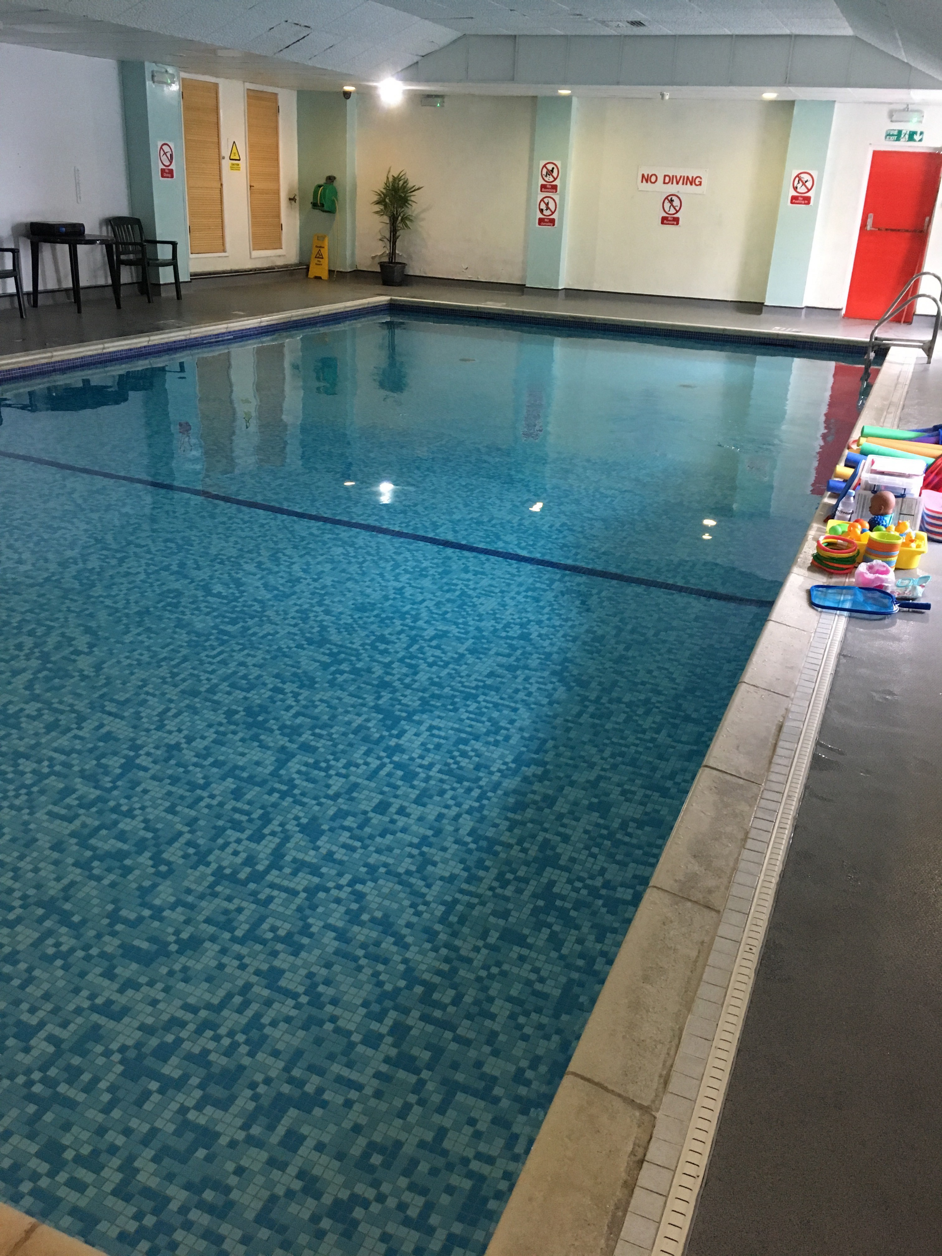 Spindles Grand Burstin Hotel FOLKESTONE Puddle Ducks